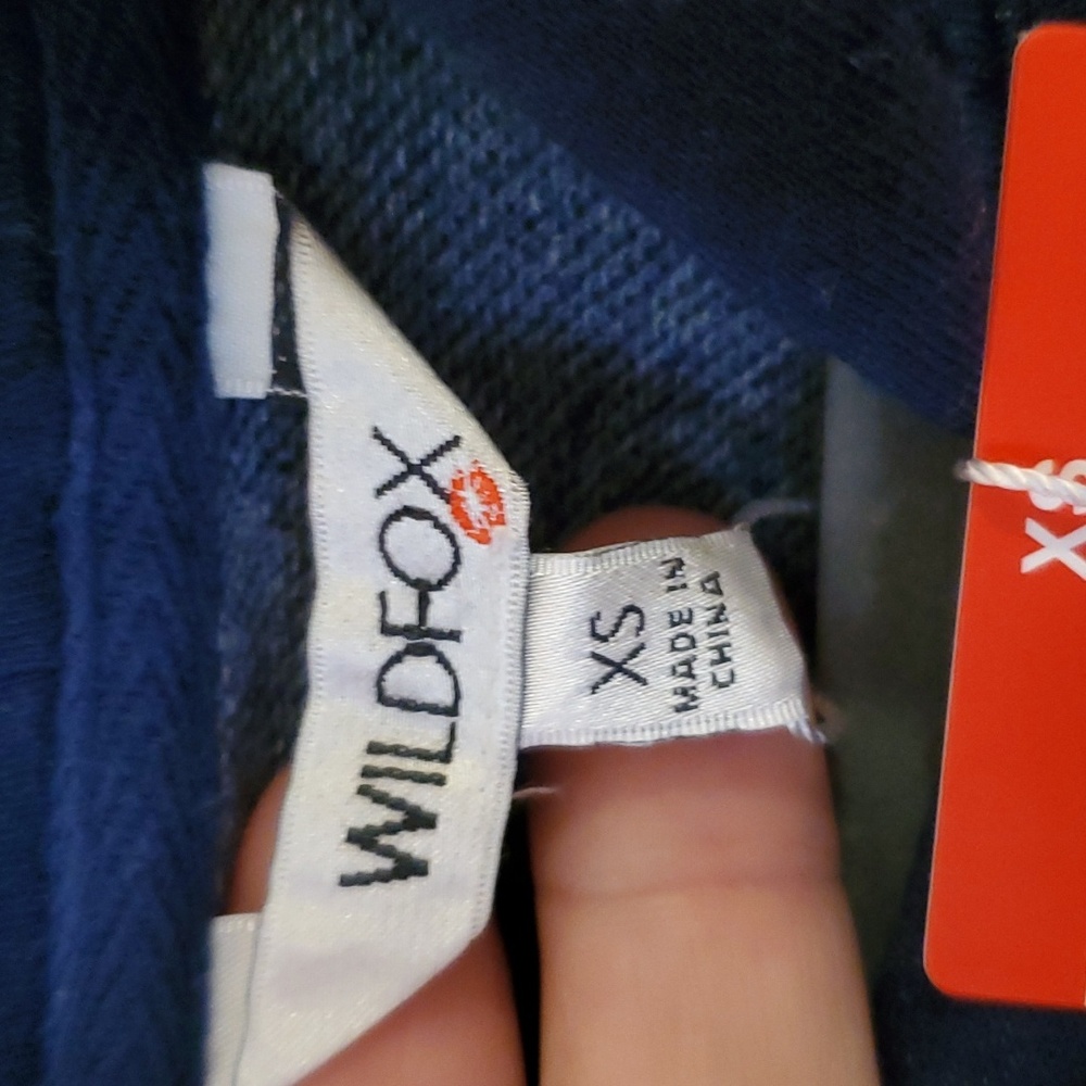 Wildfox Hadley Long Sleeve Tie-Dye Hoodie Sweatshirt Size XS NWT'S - Picture 10 of 12